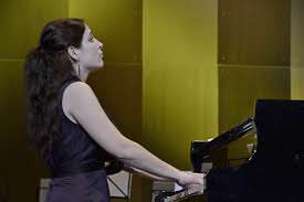 Pianist Irina Chistiakova. Photo by Yuri Pokrovskiy.