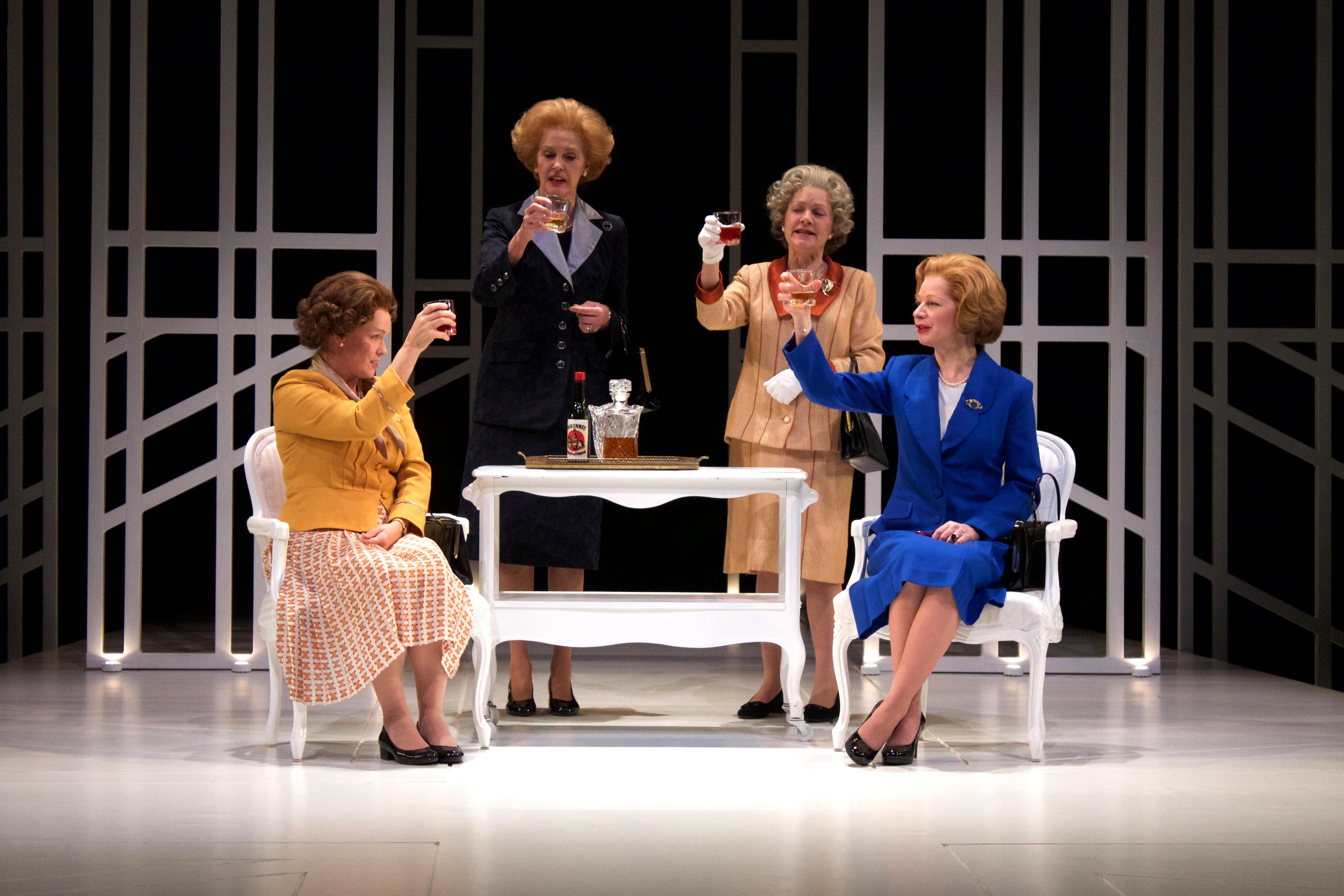 Kate Fahy and Jennifer Mendenhall in Handbagged. Photo by Kaley Etzkorn 