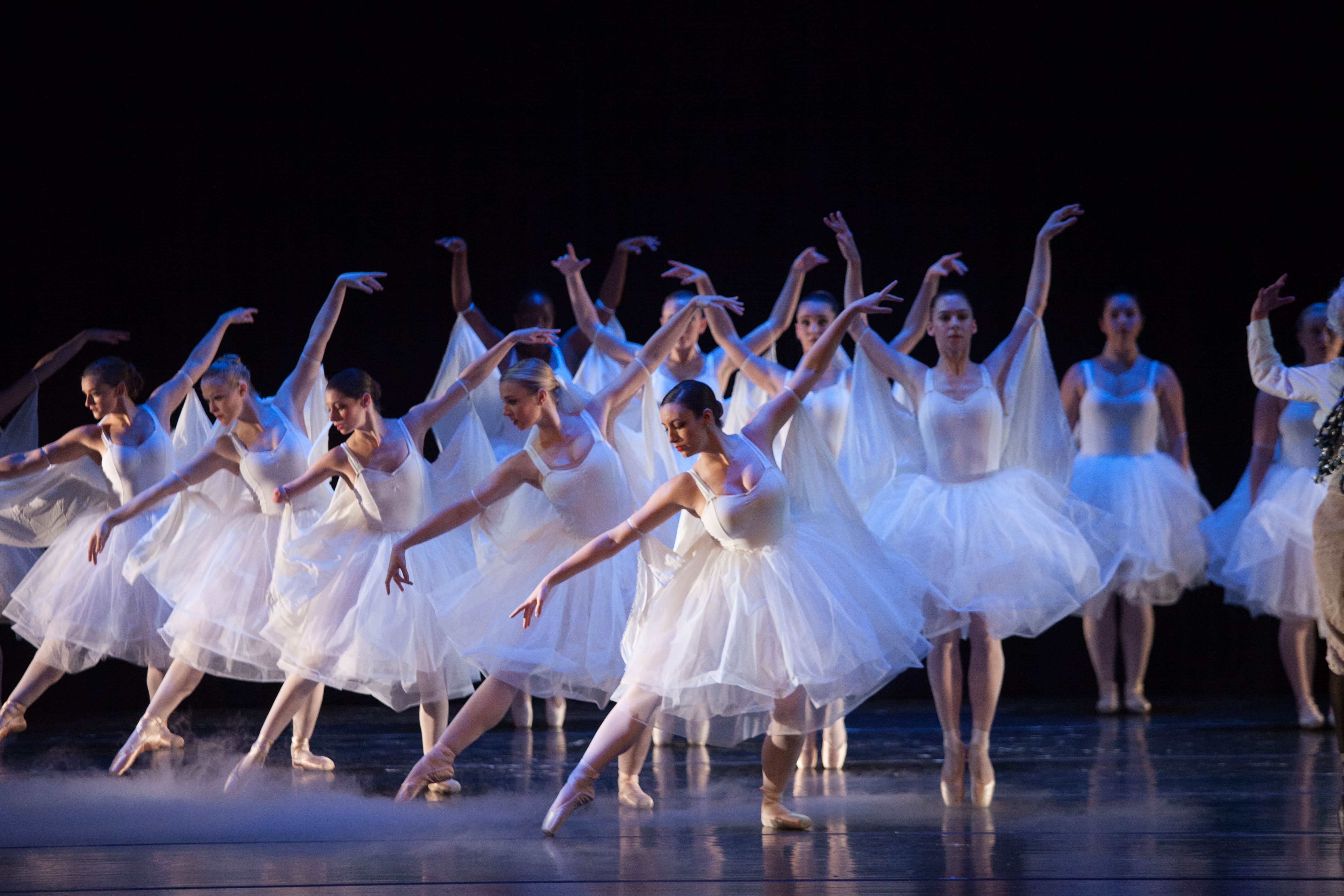 Charm City Ballet presents A Christmas Carol December 15 and 16 at the Gordon Center for Performing Arts. Photo courtesy of Charm City Ballet.