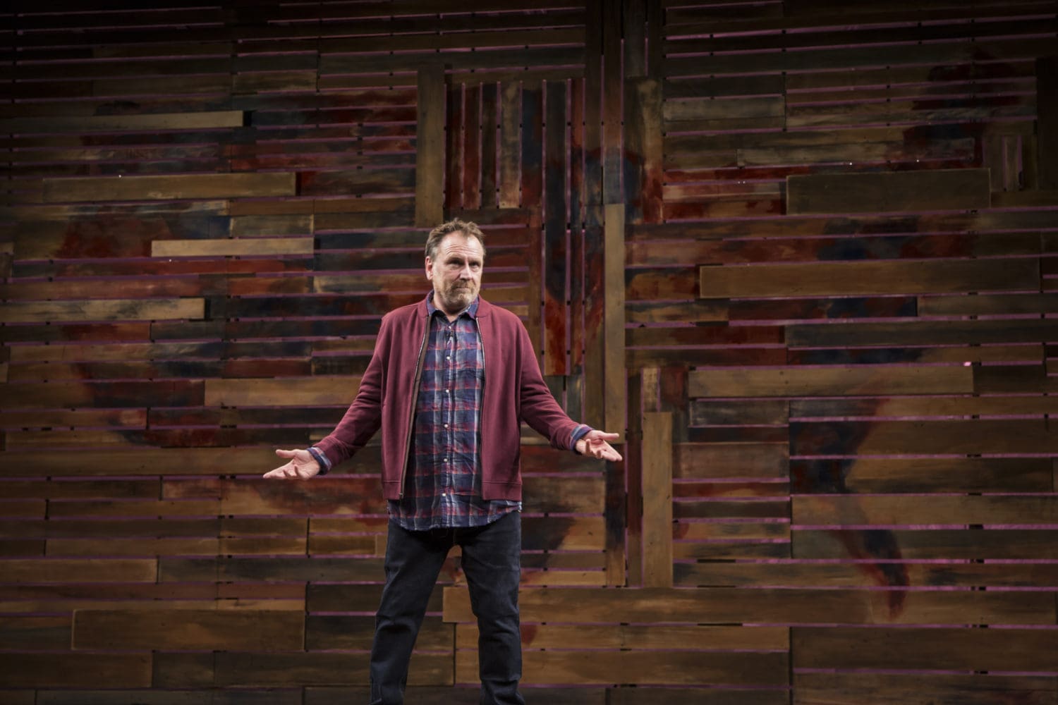 Review: ‘Colin Quinn: Red State Blue State’ at the Minetta Lane Theatre