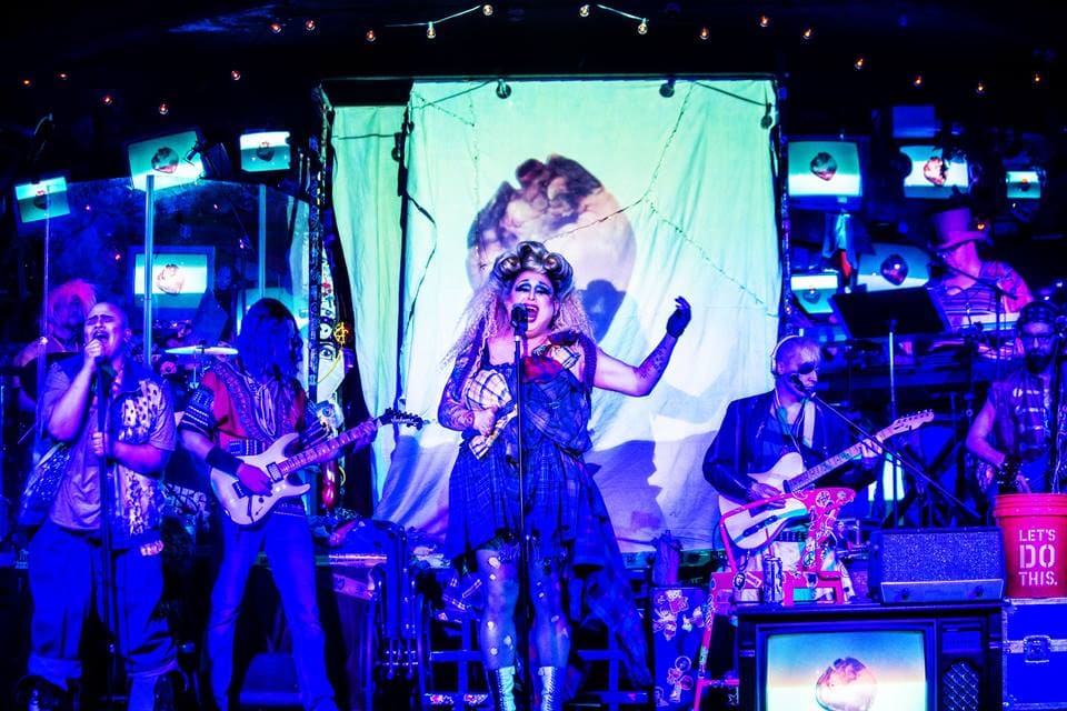 Braden Chapman and the cast of Hedwig and the Angry Inch. Photo by Garrett Matthews.