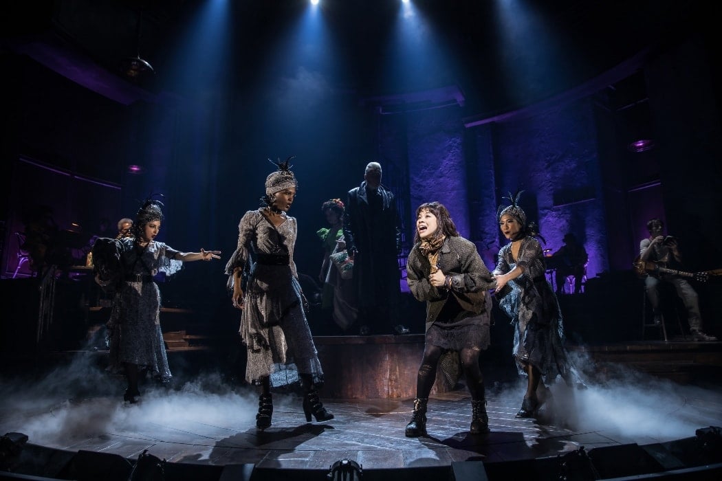 Eva Noblezada and cast. Photo by Matthew Murphy.