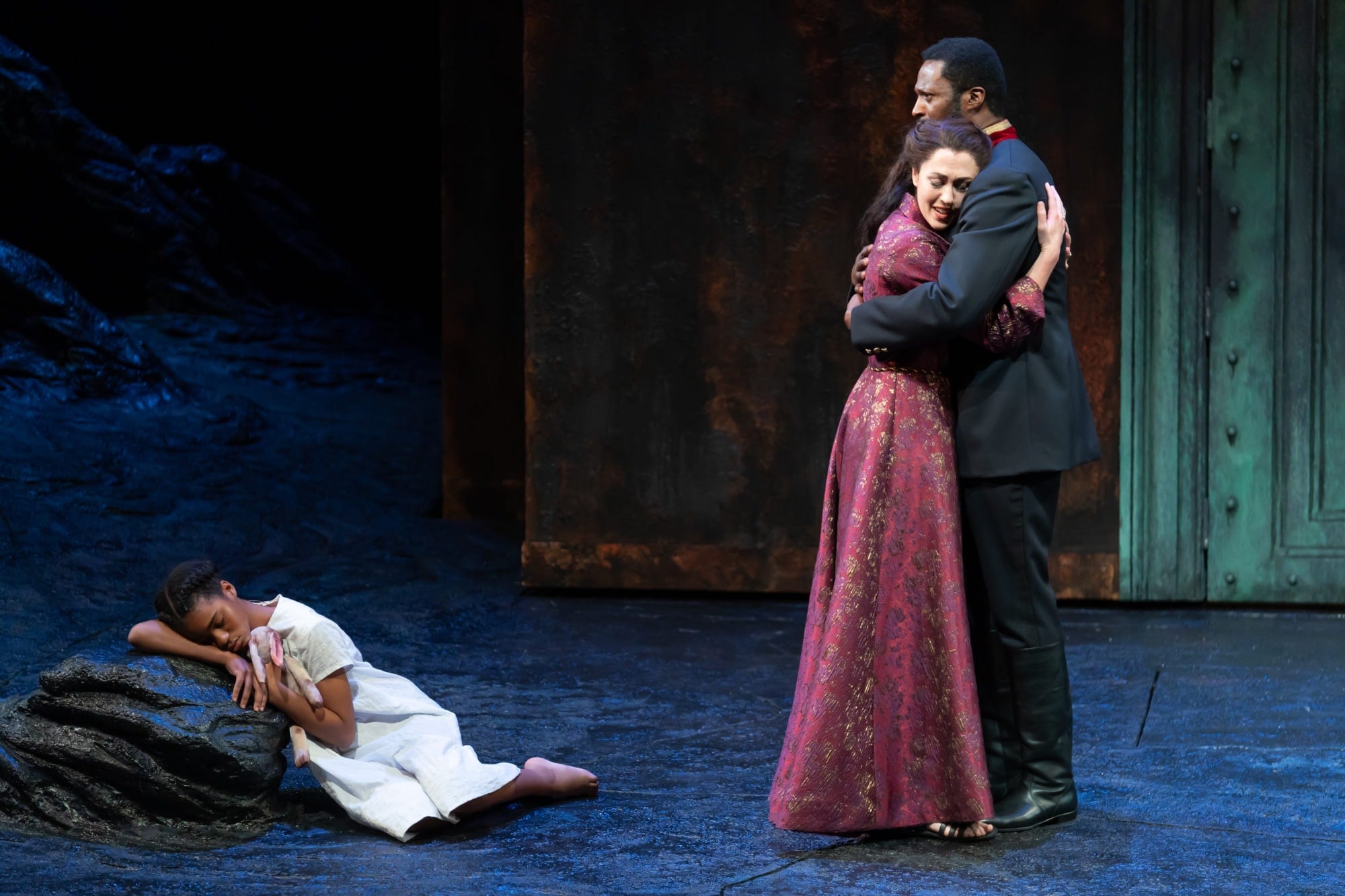 Simone Warren as Iphigenia, Kelley Curran as Clytemnestra and Kelcey Watson as Agamemnon in 'The Oresteia.' Photo by Scott Suchman.