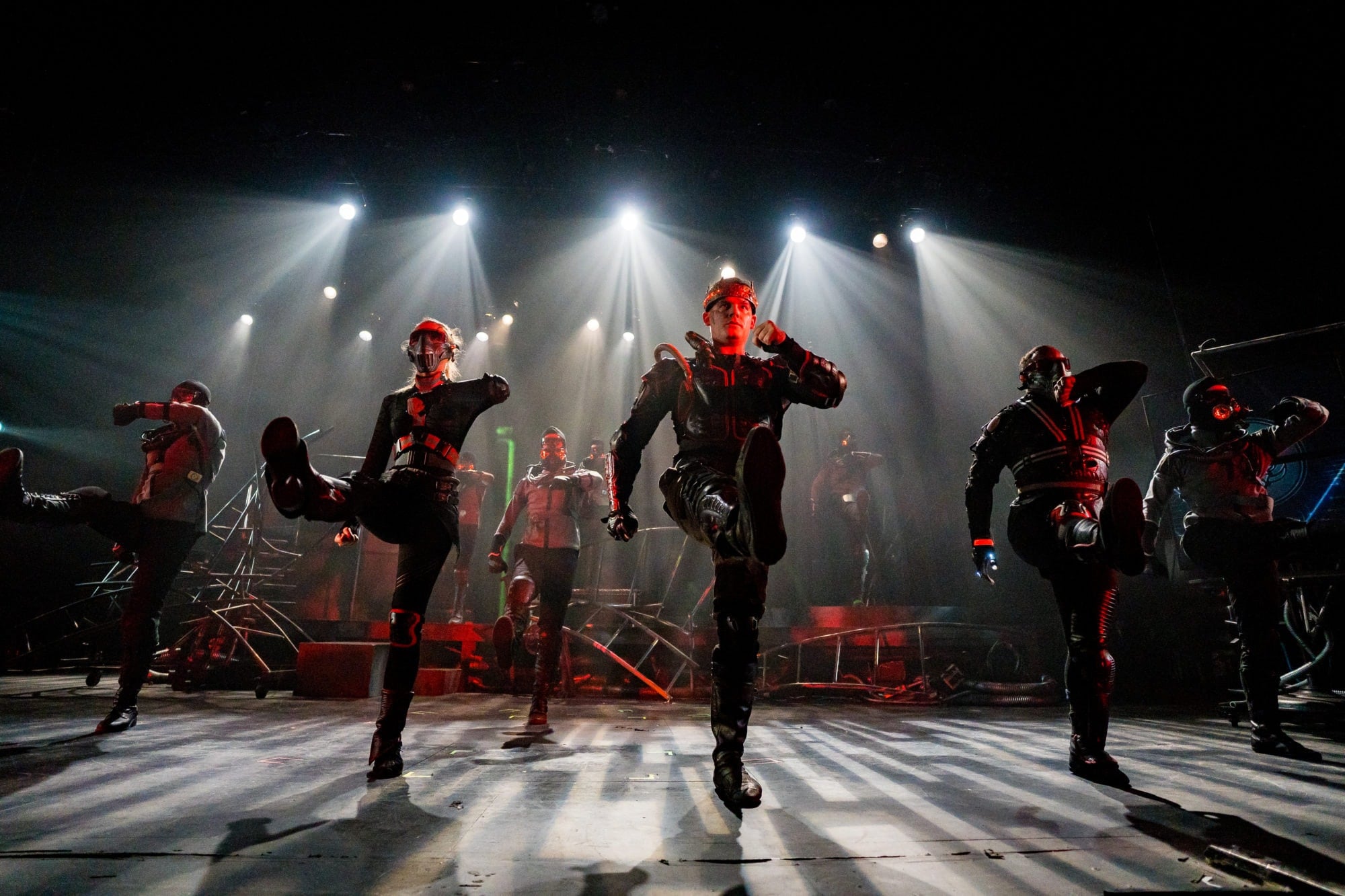 The cast of Synetic Theater's production of 'Richard iii.' Photo by Brittany Diliberto.