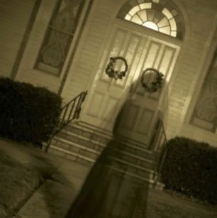 Review: ‘The Woman in Black’ at Fells Point Corner Theatre