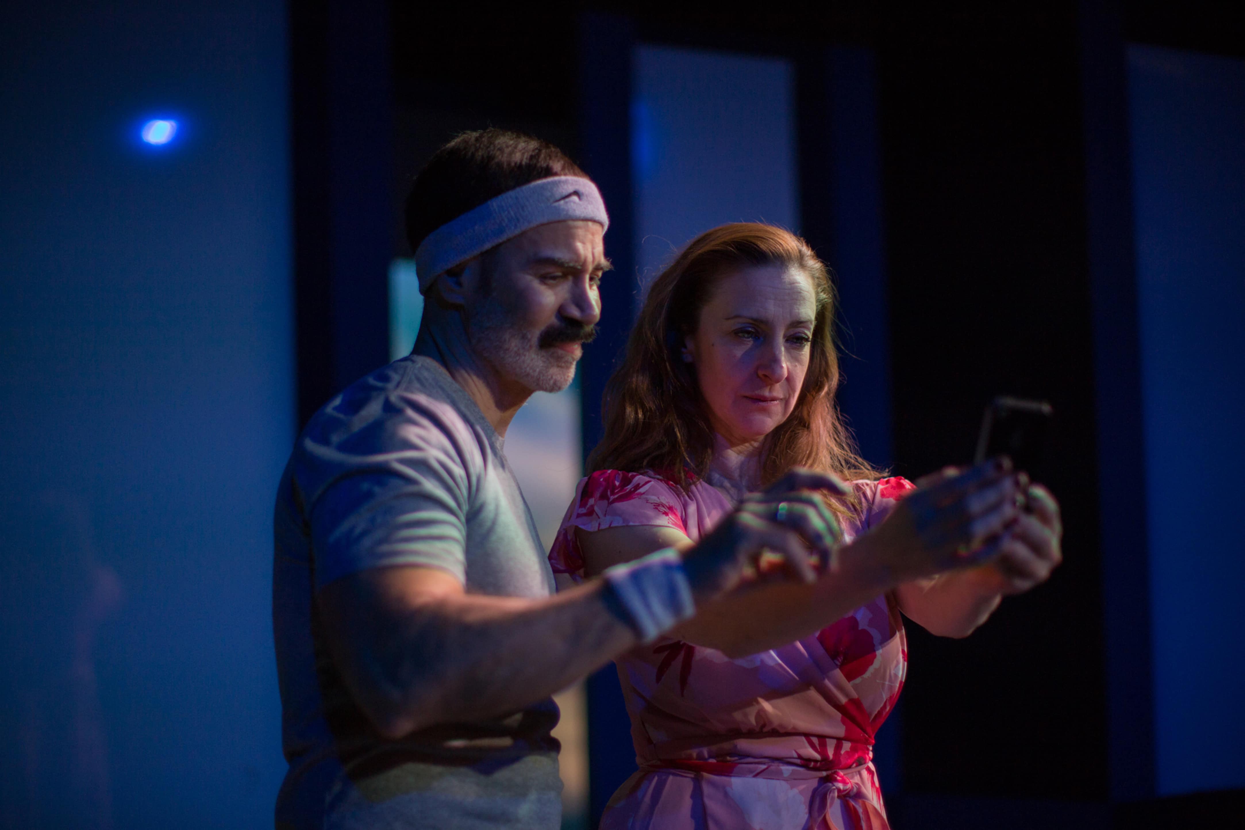 Carlos Castillo and Luz Nicolás in La Foto: A Selfie Affair. Photo by Daniel Martínez