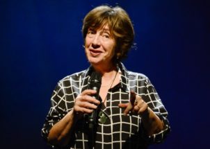 Deb Filler in “I Did It My Way in Yiddish (in English)” at MetroStage. Photo by Chris Banks.