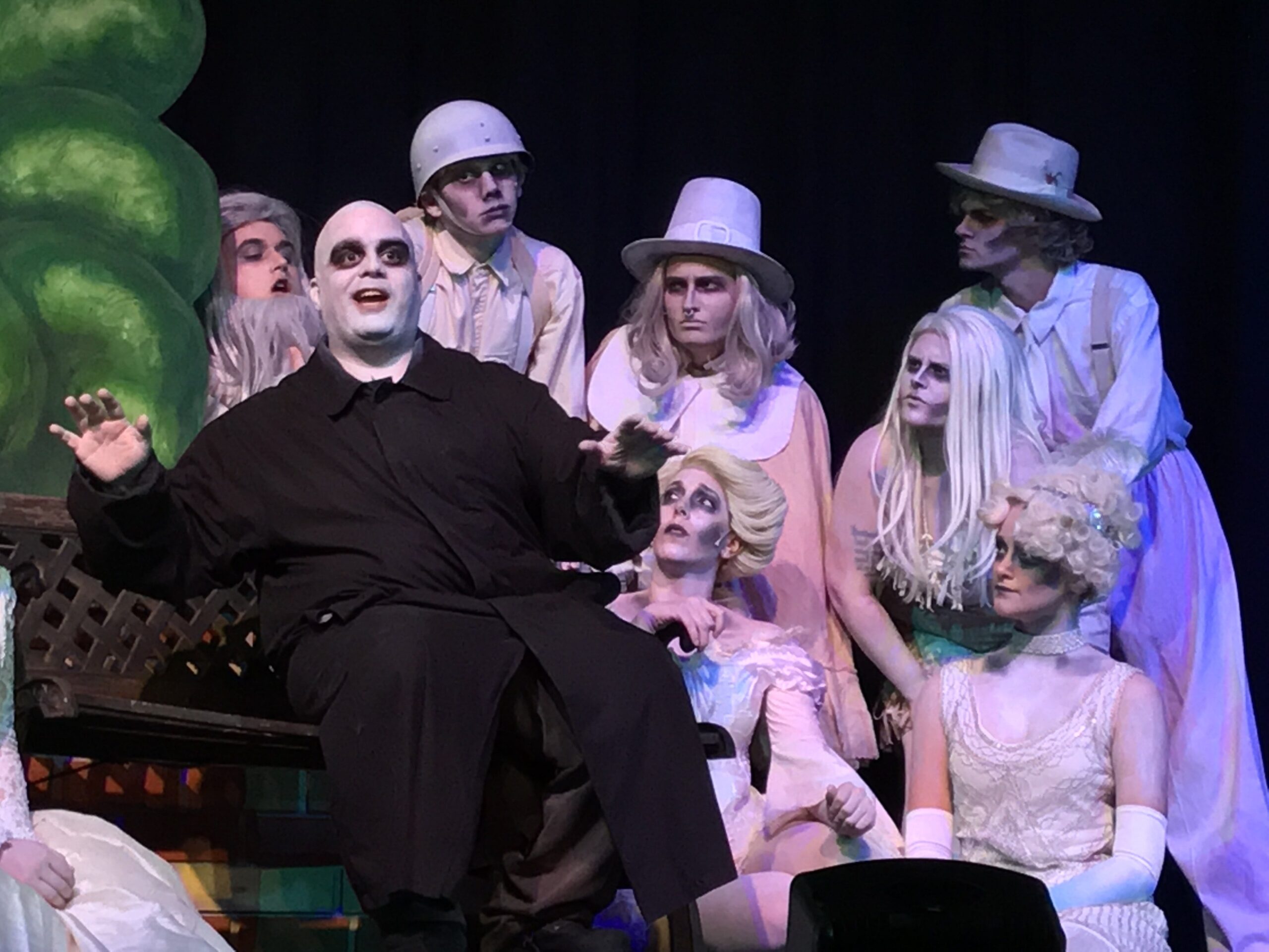 Review: ‘The Addams Family’ by Silhouette Stages