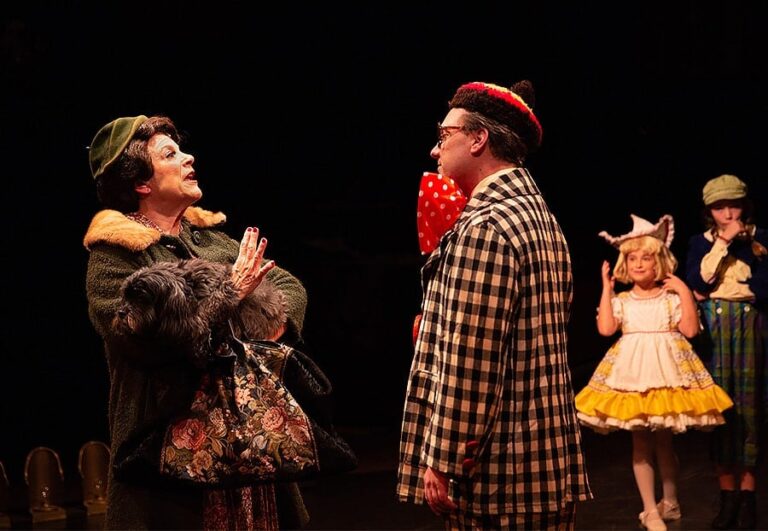 Review: ‘Gypsy’ at Toby’s Dinner Theatre