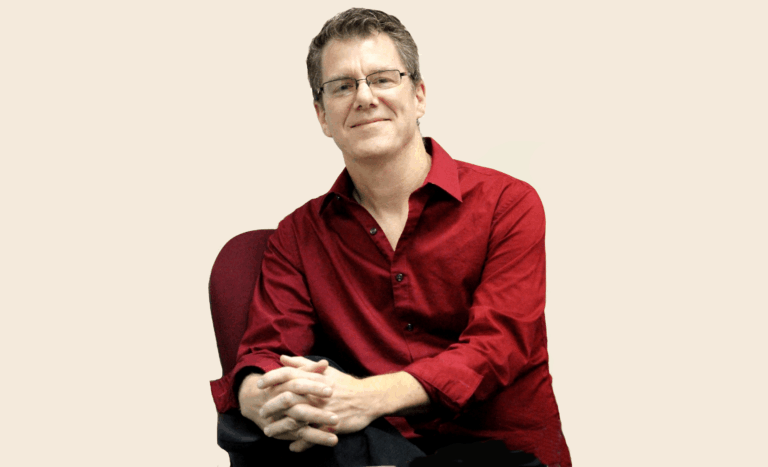 Playwright Michael Hollinger to Visit Quotidian Theatre for ‘Ghost-Writer’ Talkback