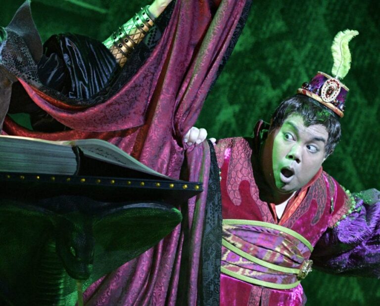 In ‘Aladdin,’ Iago Is The Perfect Sidekick: And No, He’s Not a Parrot Anymore