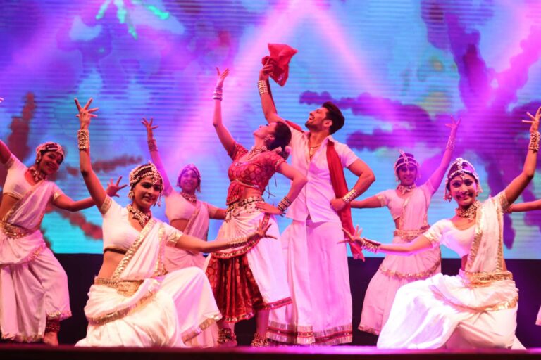 ‘Taj Express: The Bollywood Musical Revue’ offers dazzling dancing and majestic music