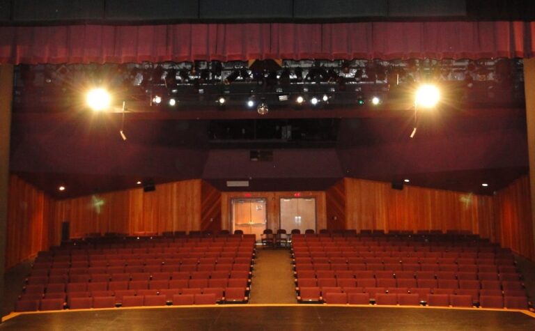 Touring artists to take CenterStage at Reston Community Center