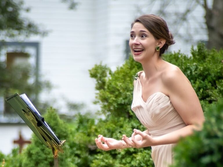 Élan Ensemble’s ‘Arias for the Autumnal Equinox’ was a garden delight