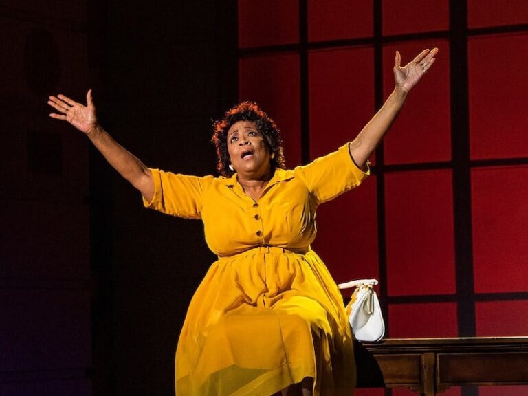 A riveting E. Faye Butler lifts up Black history as Fannie Lou Hamer