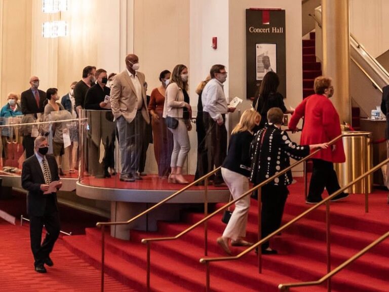 NSO reunites with live audience after 15 months of silence